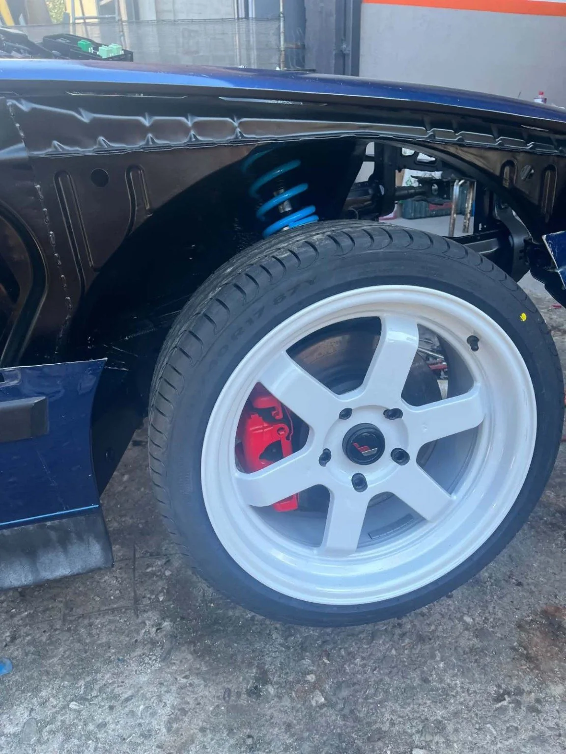 Ανάρτηση και τροχός BMW E36 drift project